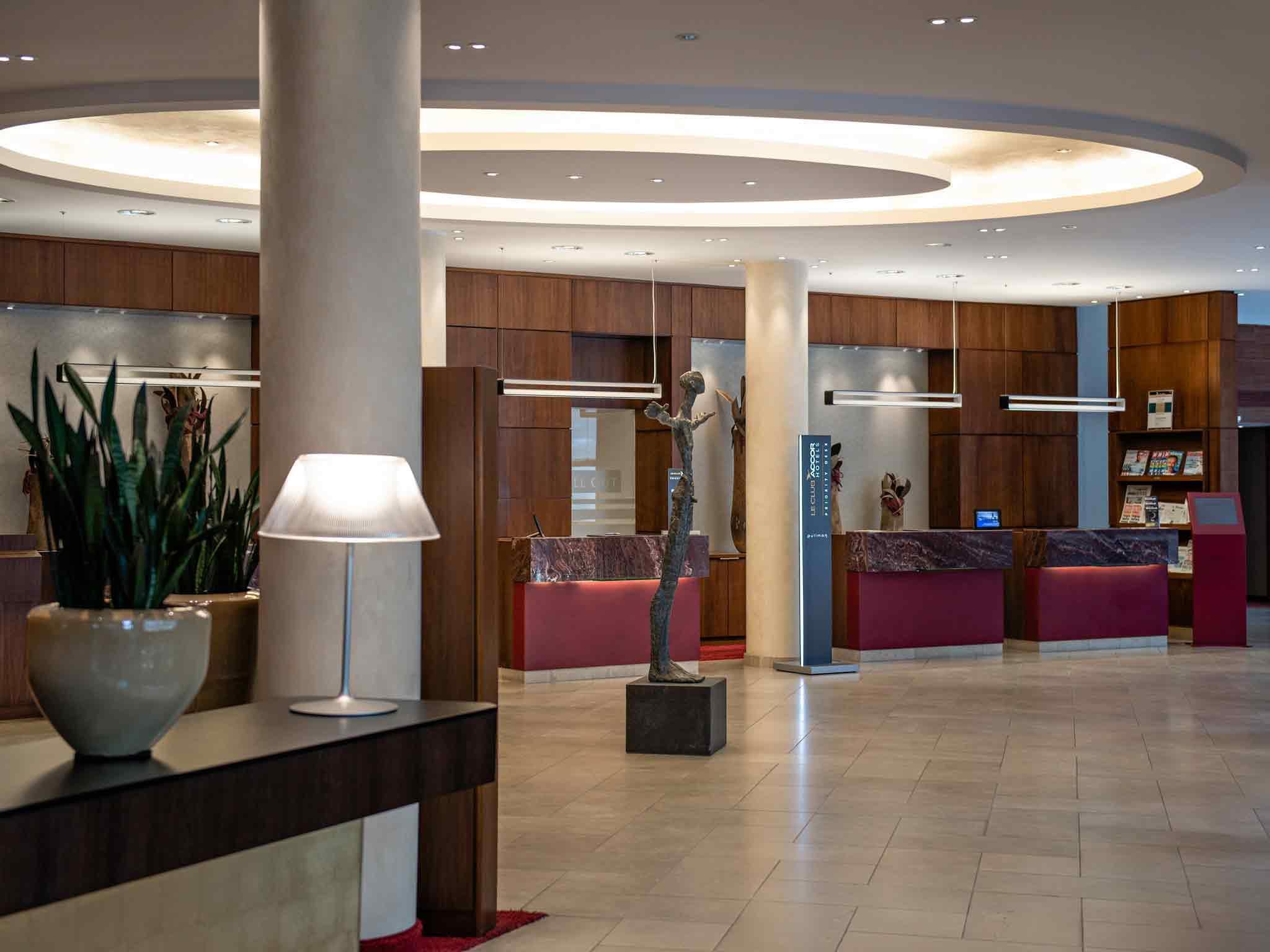 Pullman Cologne Hotel Eksteriør billede